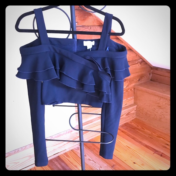 Finders Keepers Tops - Finders Keepers Navy Crop Top, NWT, Size S